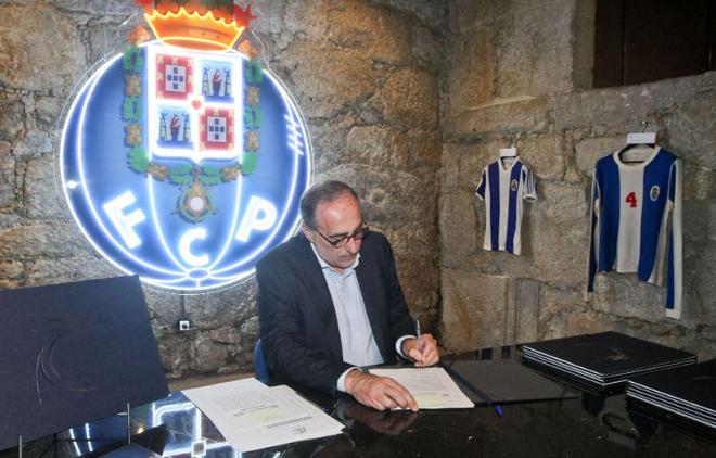 内部配备恒 内部配备恒