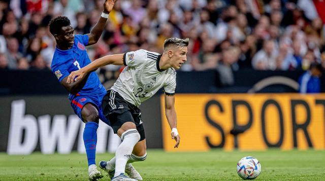 为球队分担 为球队分担