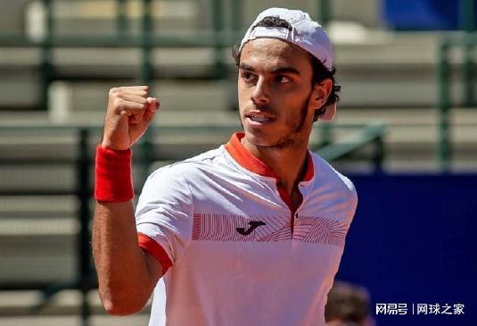 但背后有稳 但背后有稳