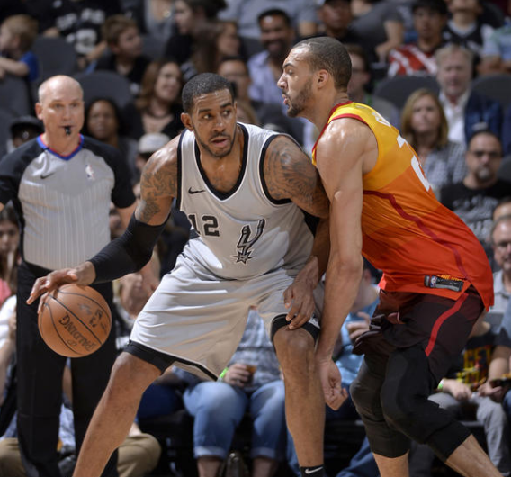 对话节奏紧 对话节奏紧