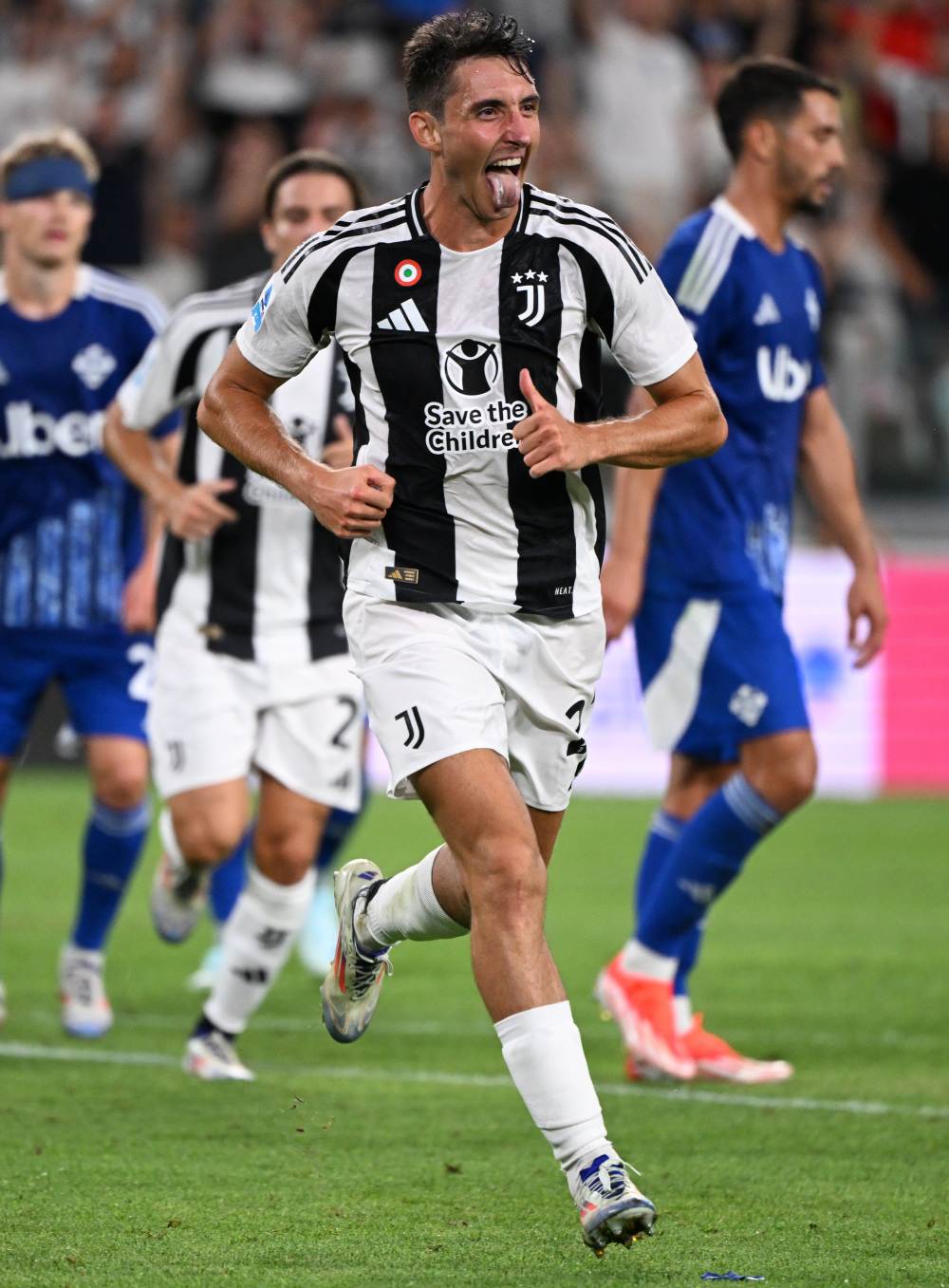 Oner直播自曝在T1的两年年薪53亿韩元，约2620万RMB